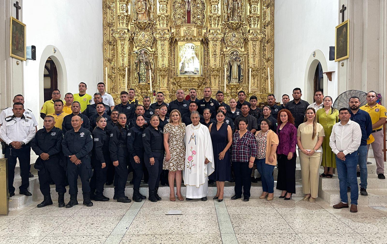 $!Con misa y desayuno celebran el Día del Policía en Rosario
