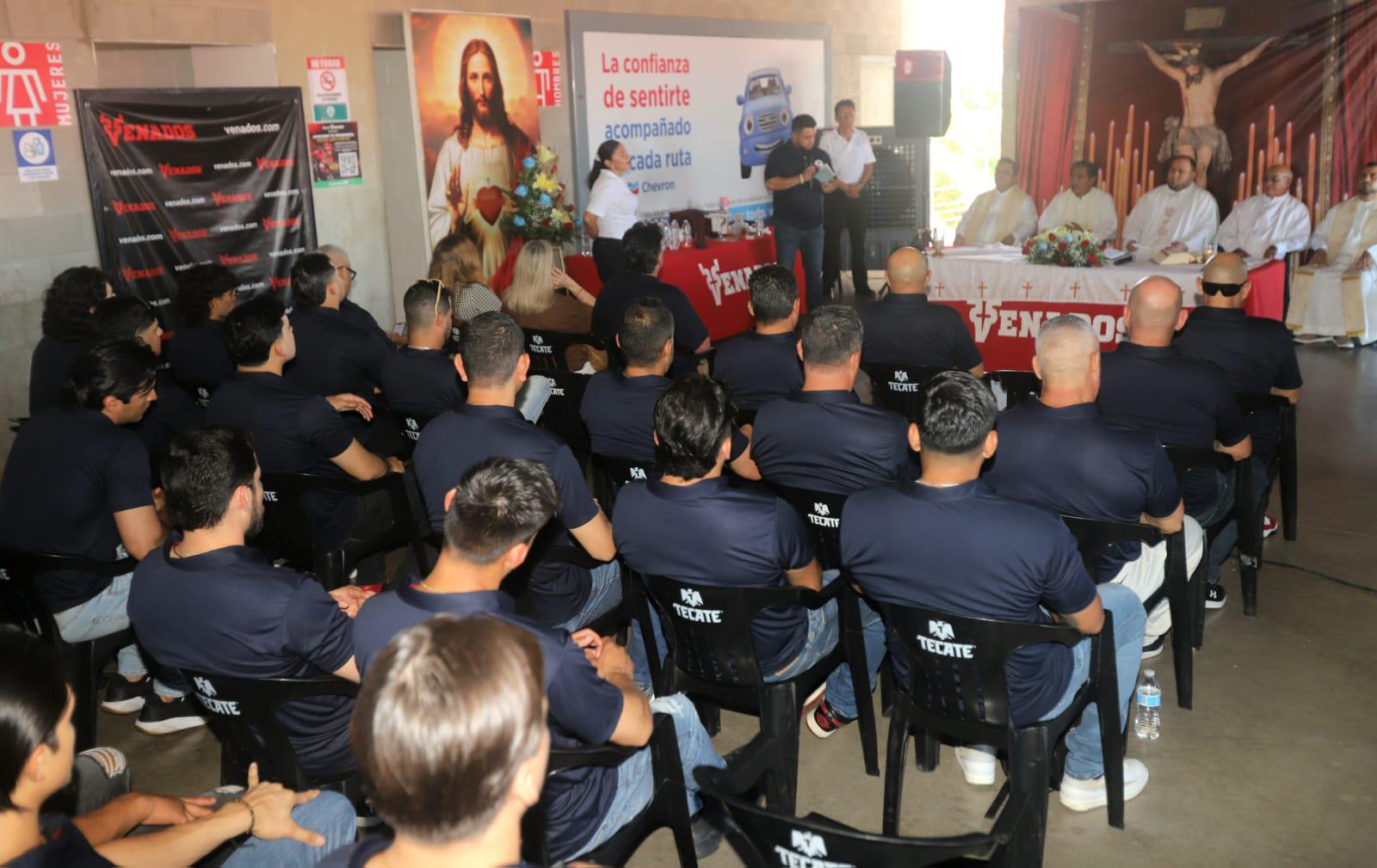 $!¡Se encomiendan al altísimo! Venados de Mazatlán celebra su tradicional misa rumbo al inicio de temporada