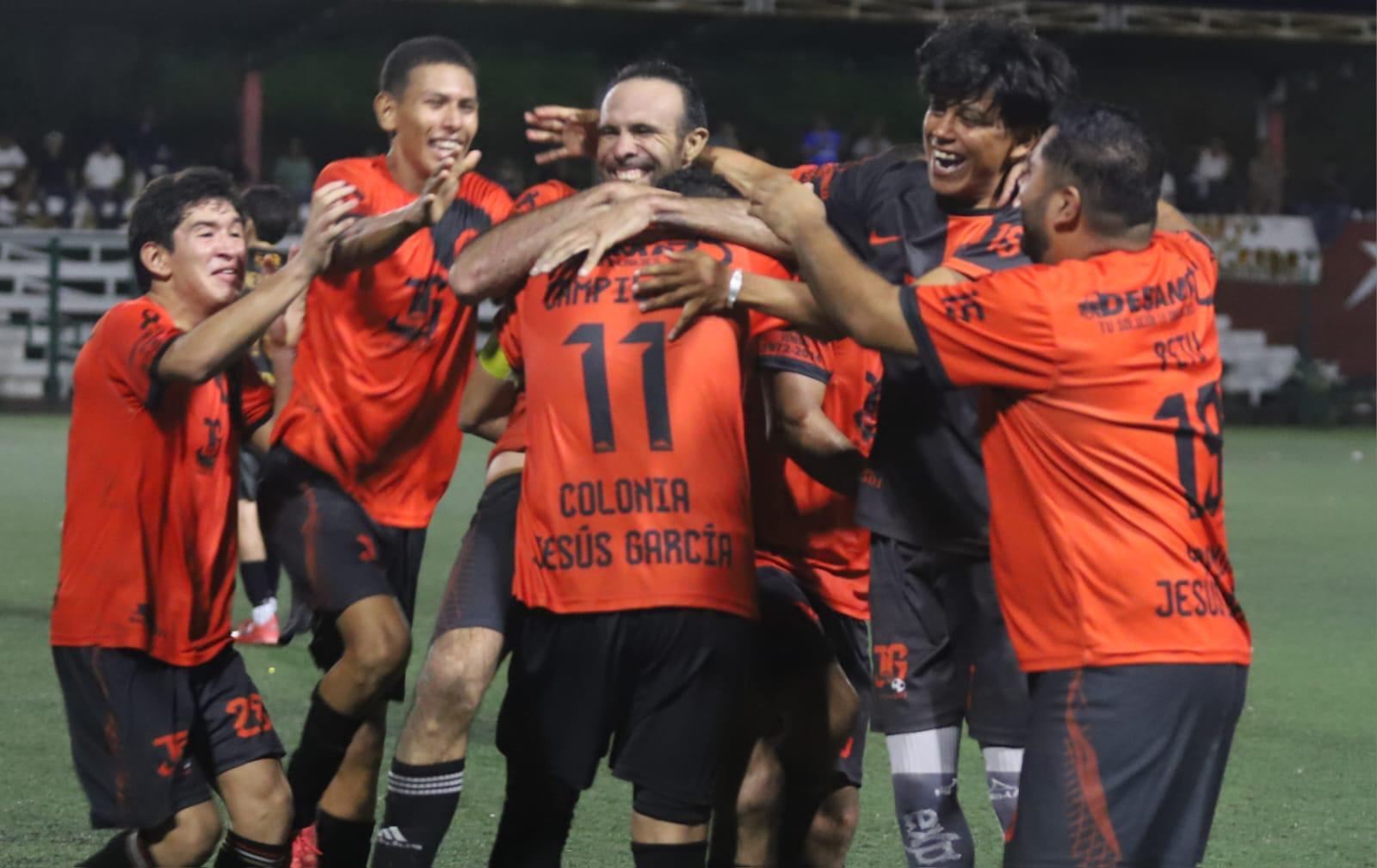 $!Colonia Jesús García se corona nuevo campeón de la Tercera Fuerza y logra el ascenso