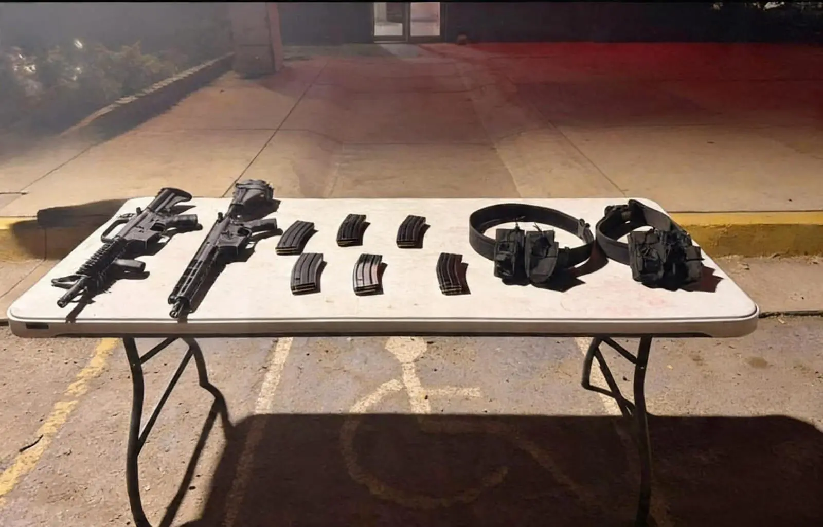 $!Operativo tras ataque armado deja dos detenidos con rifles en colonia República Mexicana, en Culiacán