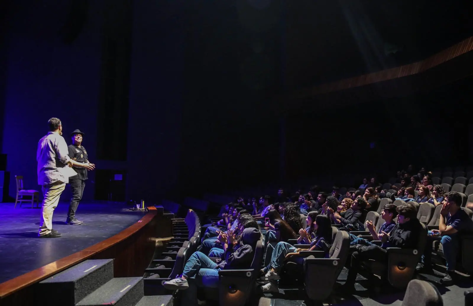 $!Conectan con ‘Todas las formas de decir te amo’ a través del teatro y la reflexión