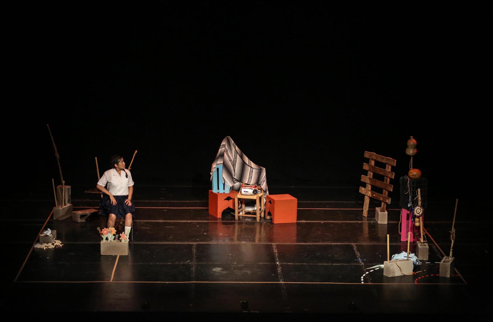 $!El monólogo “La señora de la radio” es protagonizado por Belén Mercado.