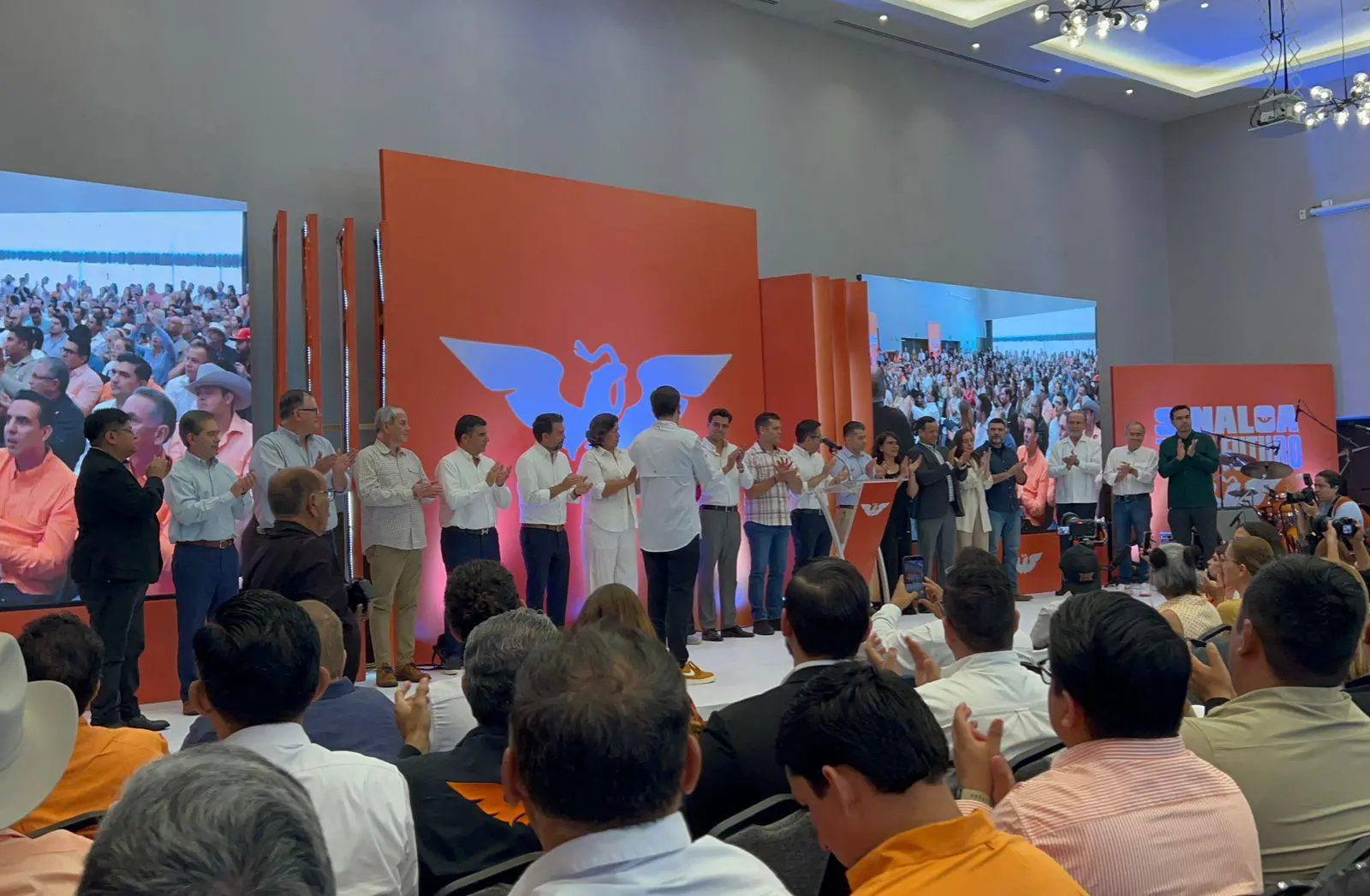 $!Máynez presenta a nuevos consejeros de Movimiento Ciudadano en Sinaloa