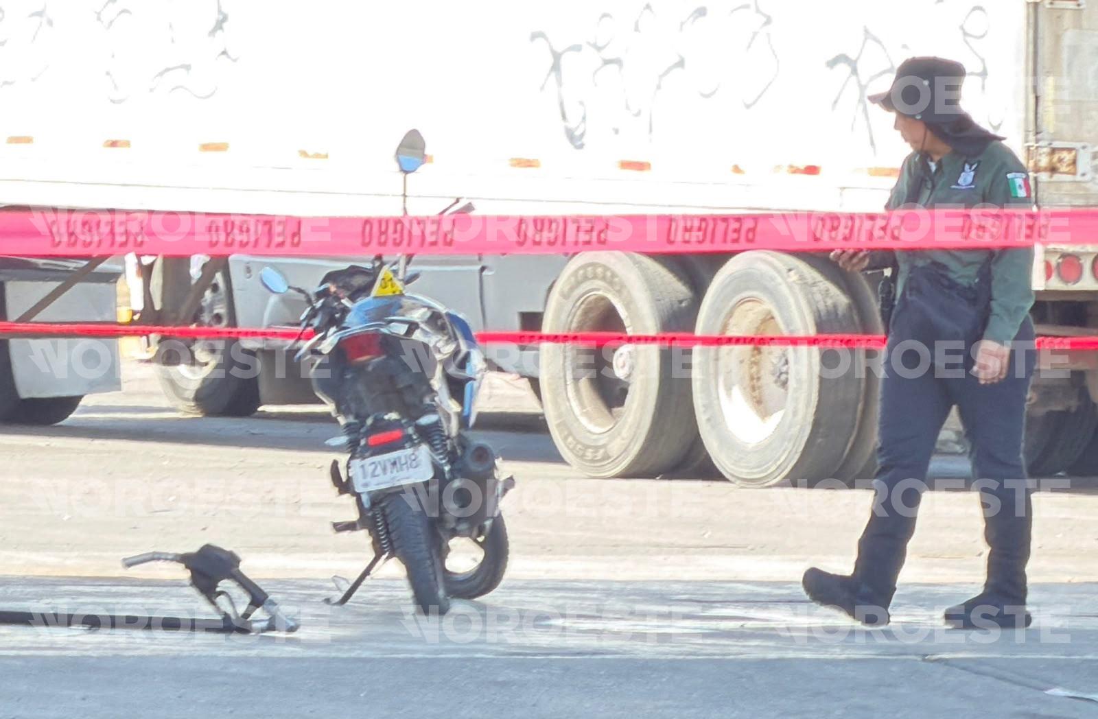 $!Hieren de bala a un hombre en una gasolinera del Libramiento Colosio en Mazatlán