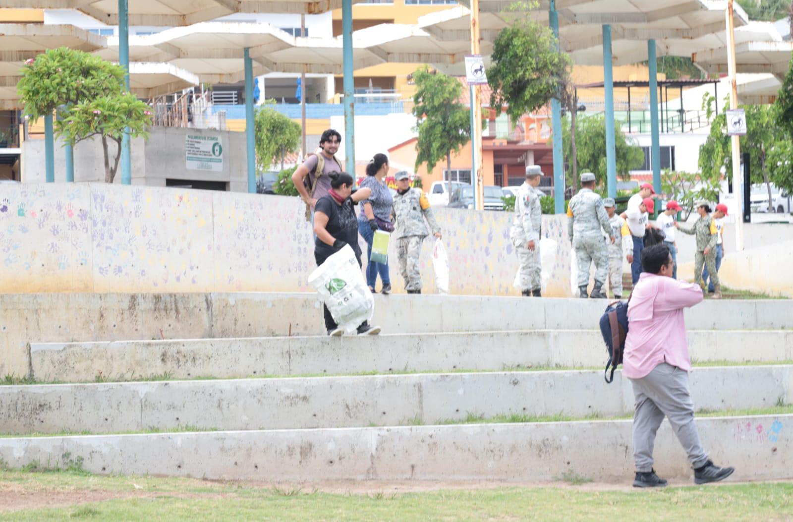 $!Recibe jornada de limpieza y restauración Parque Ciudades Hermanas