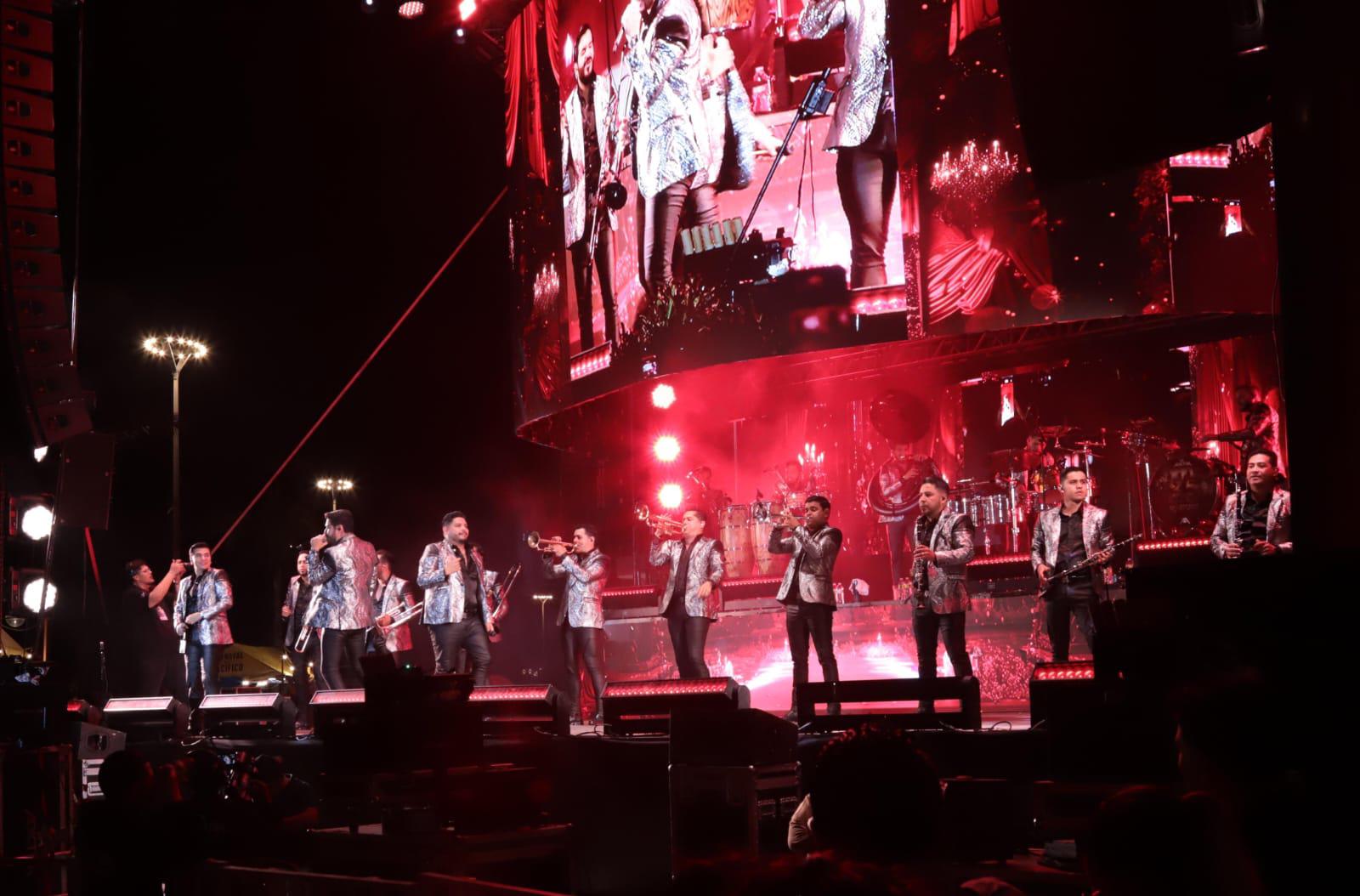 $!La Adictiva celebra en Olas Altas sus 35 años de trayectoria