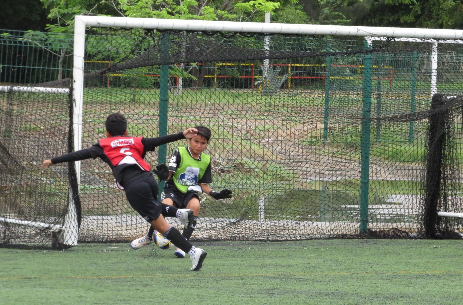 $!Equipos de Culiacán arrasan en la final estatal del Futbolito Bimbo y avanzan al Regional
