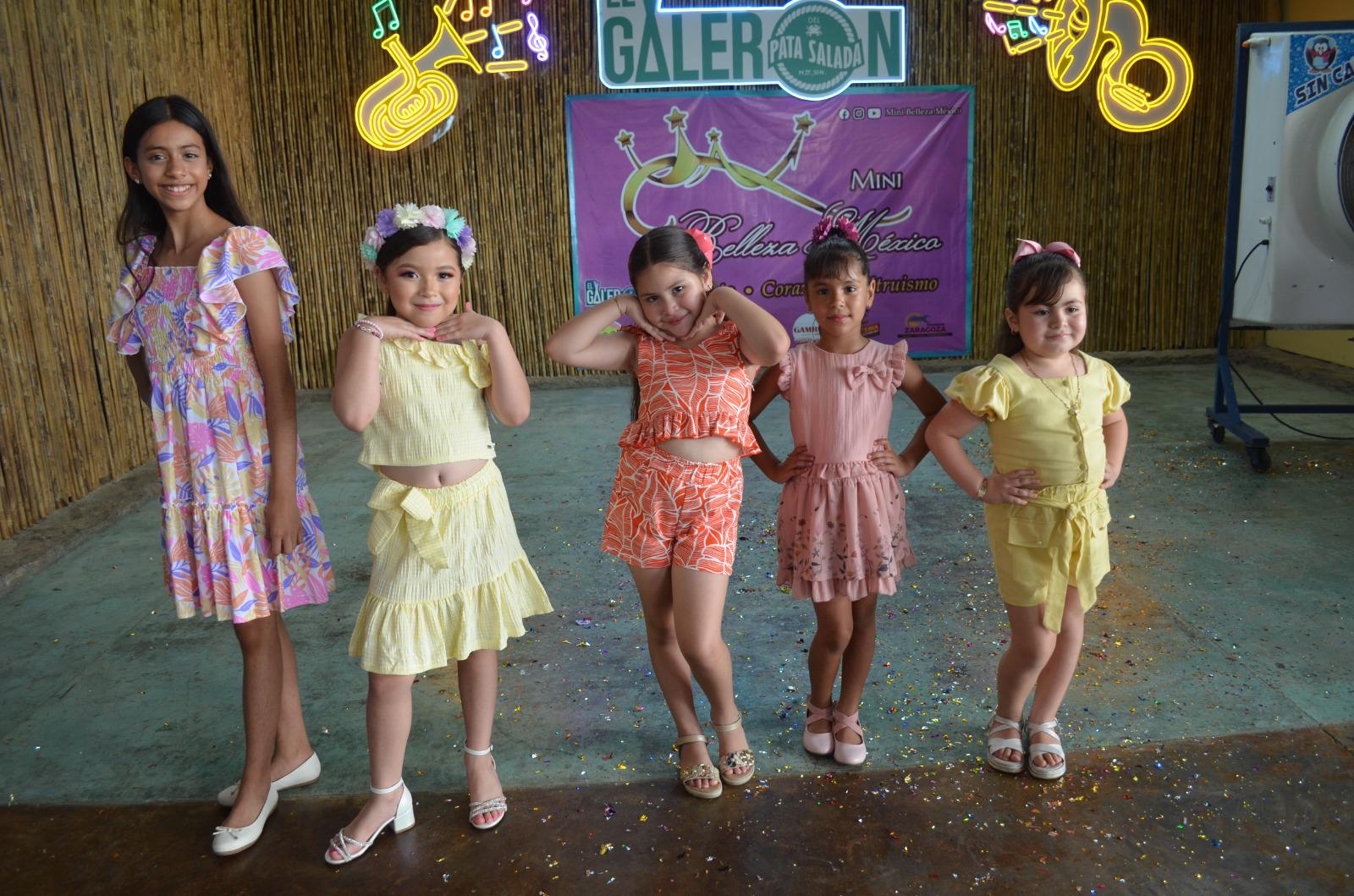 $!Romina, Victoria, Kristell, Marcela y Ellen participaron en la pasarela.