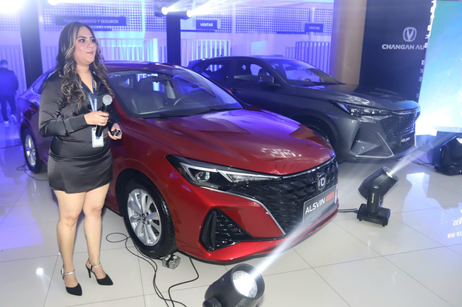 $!Changan Mazatlán presenta su gama renovada de vehículos para Sinaloa