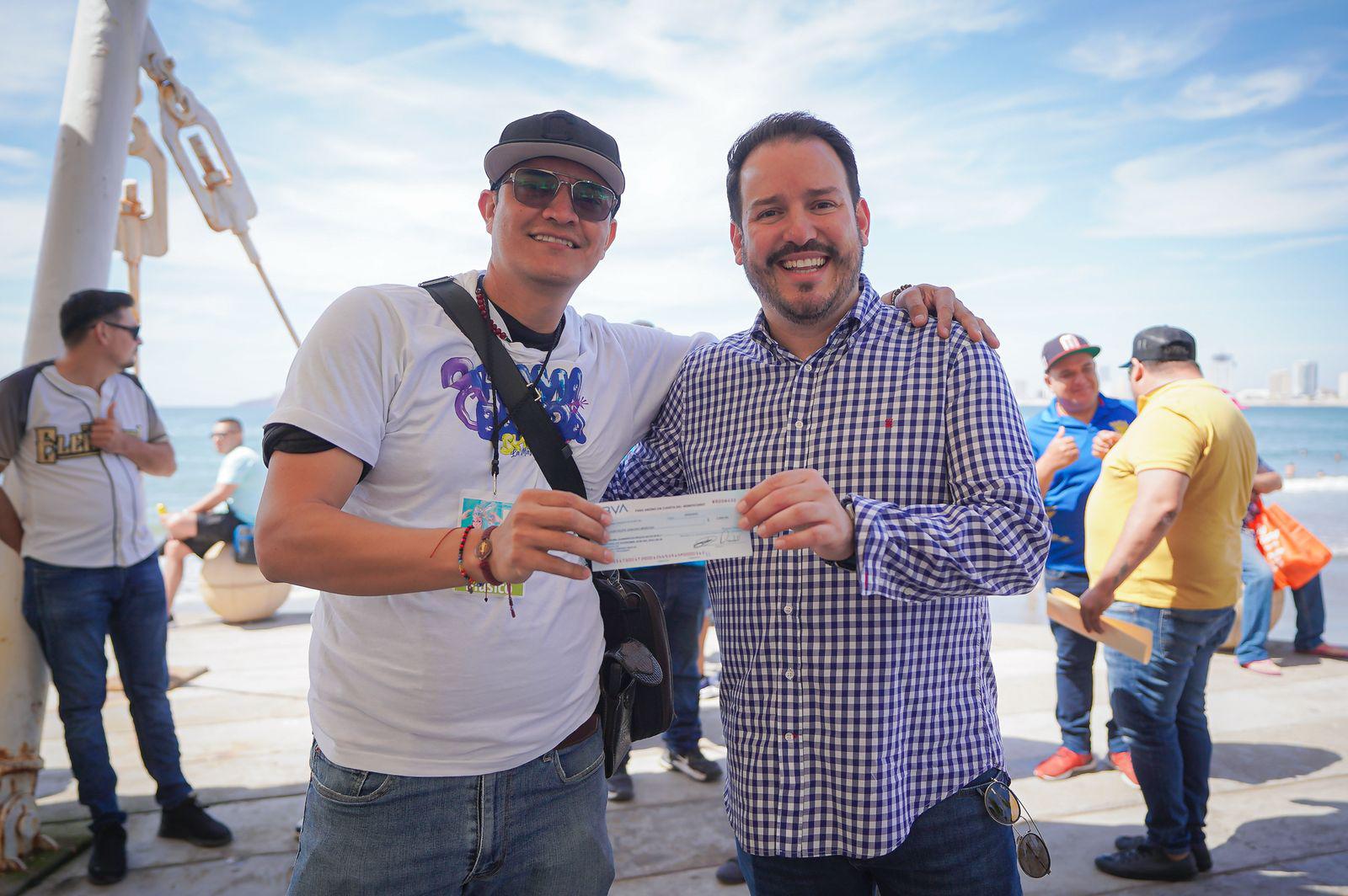 $!Otorgan apoyos económicos para músicos de Mazatlán