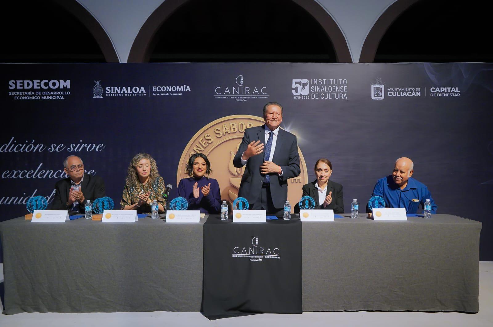 $!Gobierno de Sinaloa reconoce en el Galardón ‘Sabor Sinaloense’ al sector gastronómico