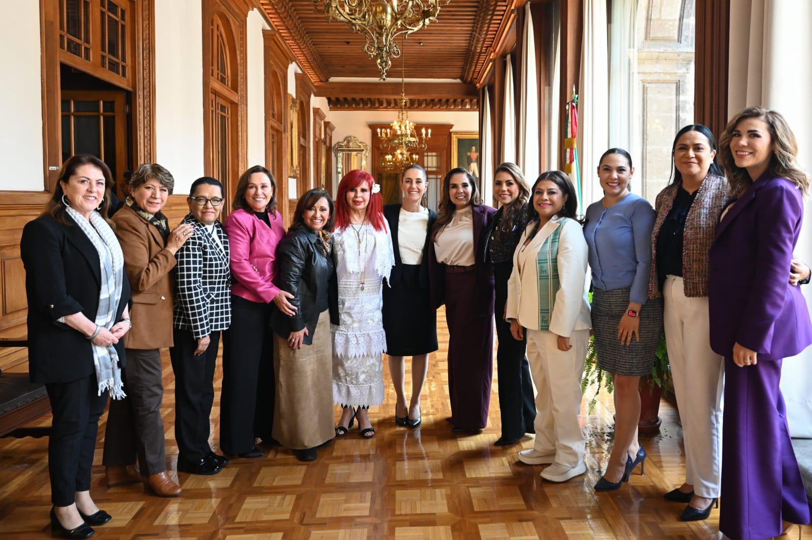 $!Asiste Rocha a reunión con Claudia Sheinbaum y Gobernadores de México, el tema fue IMSS Bienestar