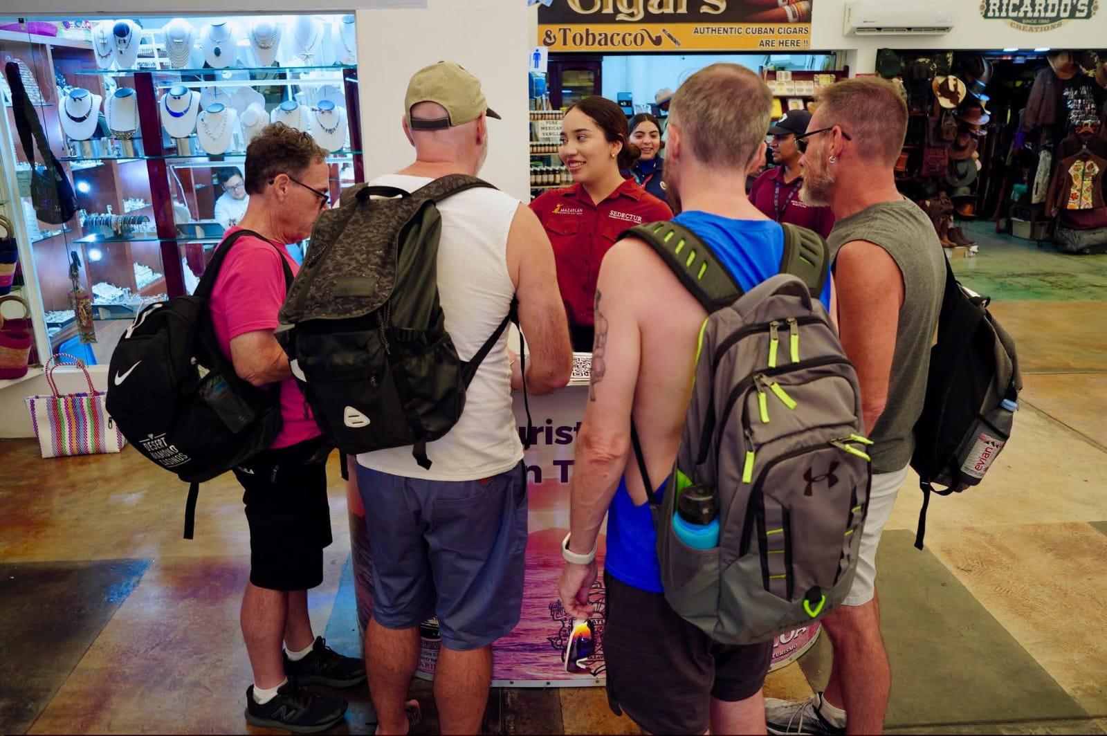 $!Reactiva crucero Star Princess el turismo internacional en Mazatlán con casi 4 mil pasajeros