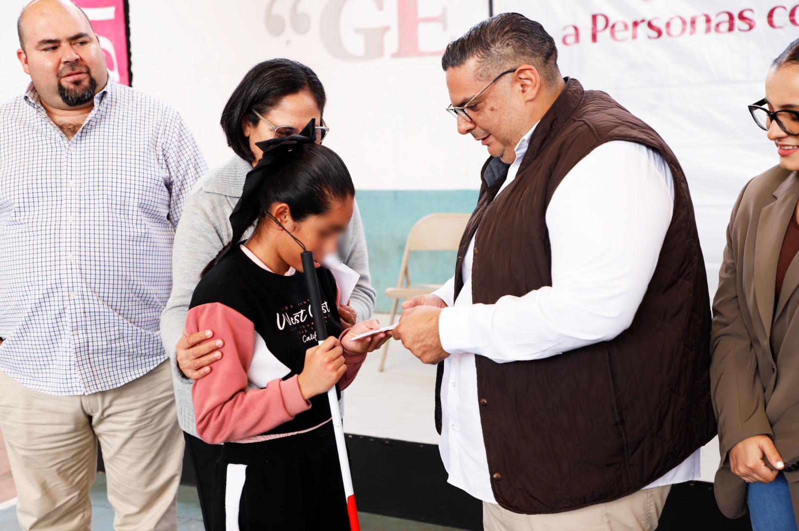 $!Personas con discapacidad reciben mil pesos de apoyo de noviembre y diciembre de 2024