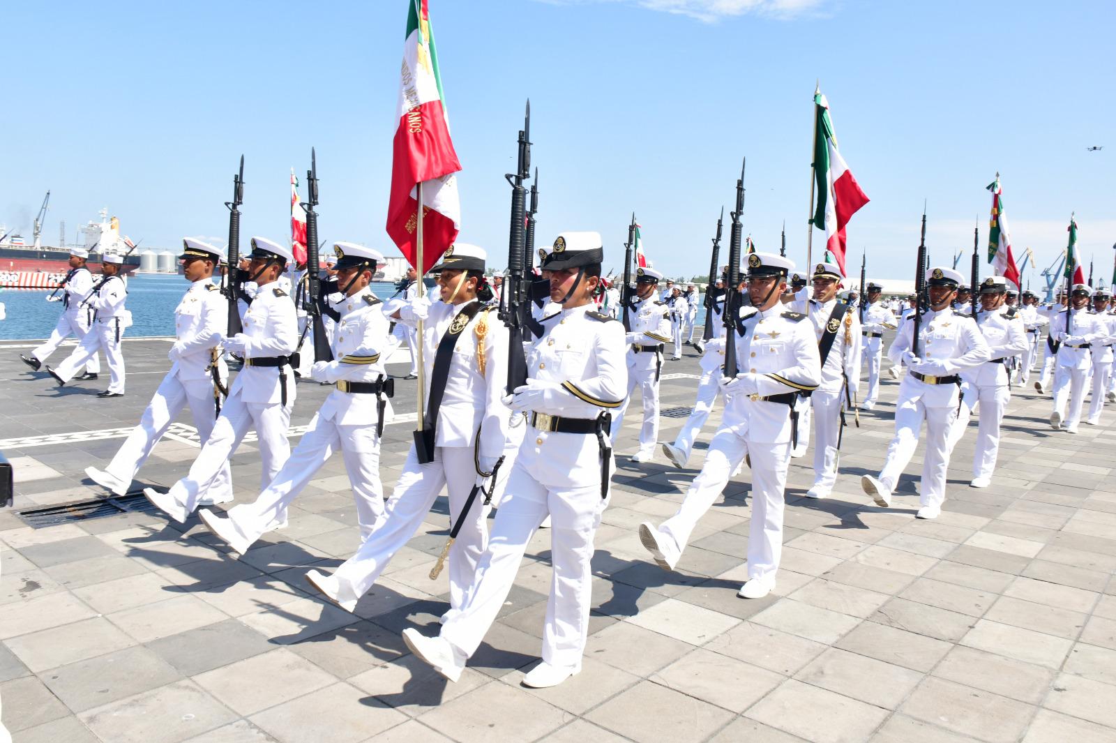 $!Conmemoran 205 años del nacimiento de la Armada de México