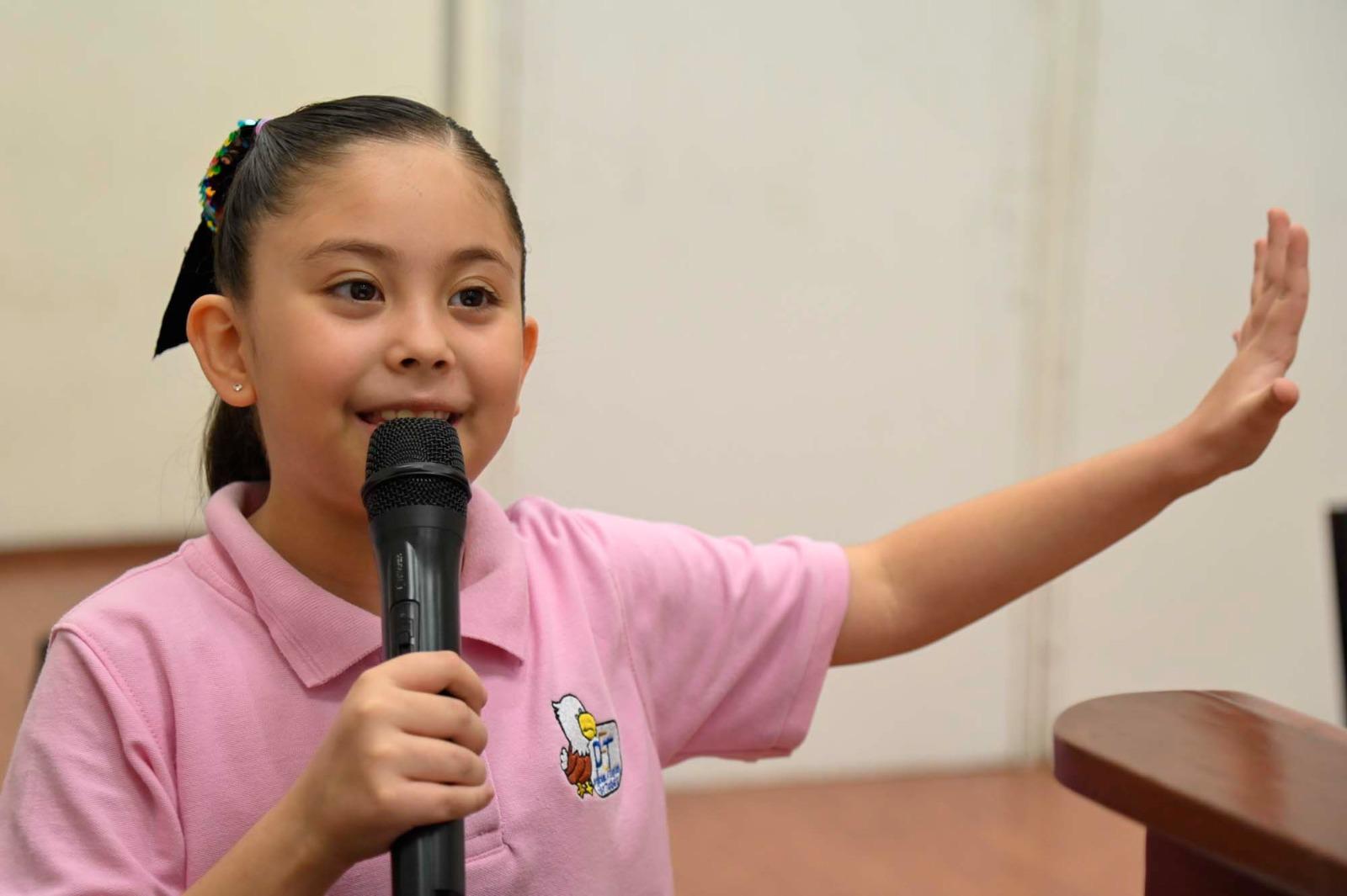 $!Gradúa UAS a más de 80 niños del programa PET