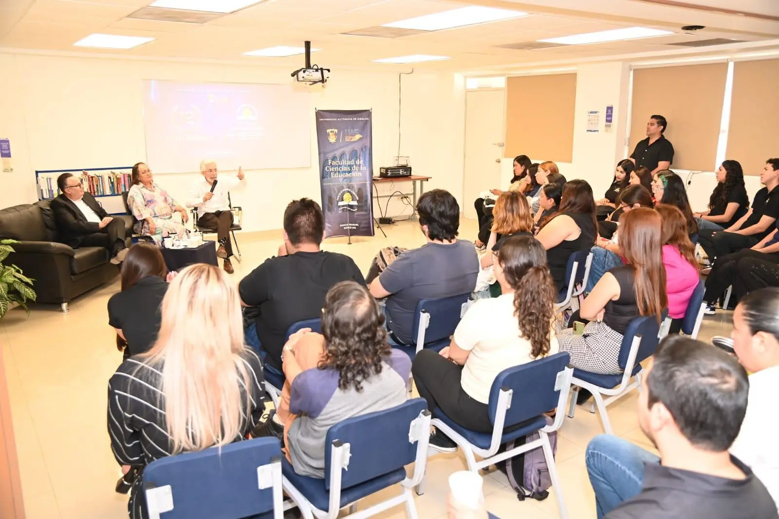 $!Identidad y formación en el 19 aniversario de la Facultad de Ciencias de la Educación