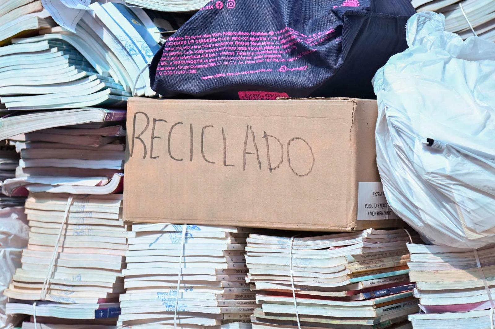 $!Entrega Preparatoria Central Diurna de la UAS más de 700 kilos de material reciclable