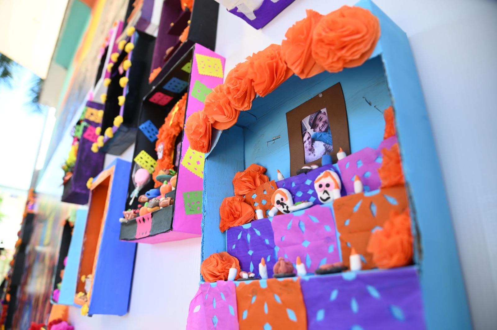 $!Festejan el Día de Muertos en la Preparatoria Zapata de la UAS con altares y concurso de catrinas