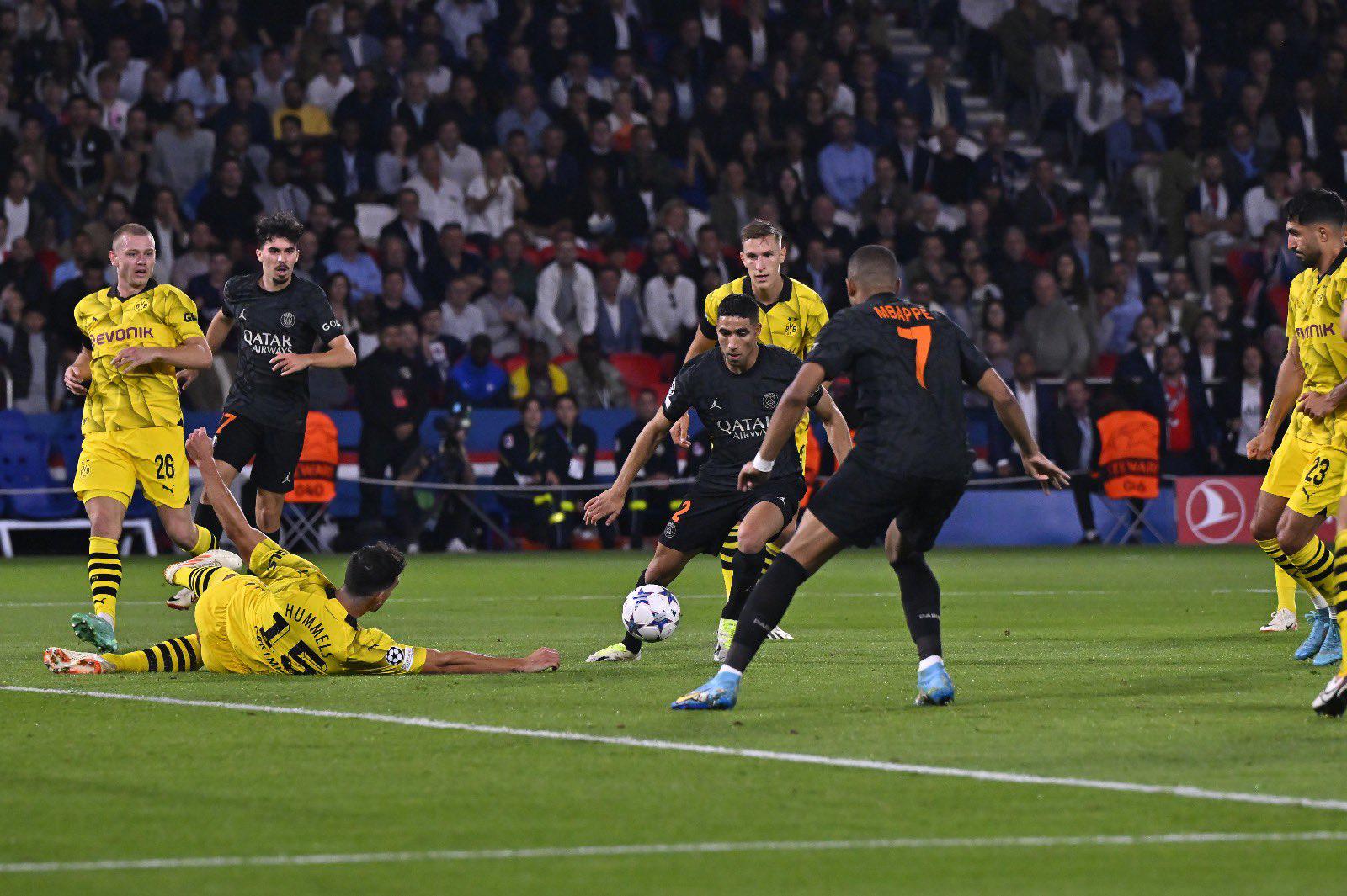 $!Mbappé descorcha y el PSG inicia la Champions con un nítido triunfo ante el Borussia
