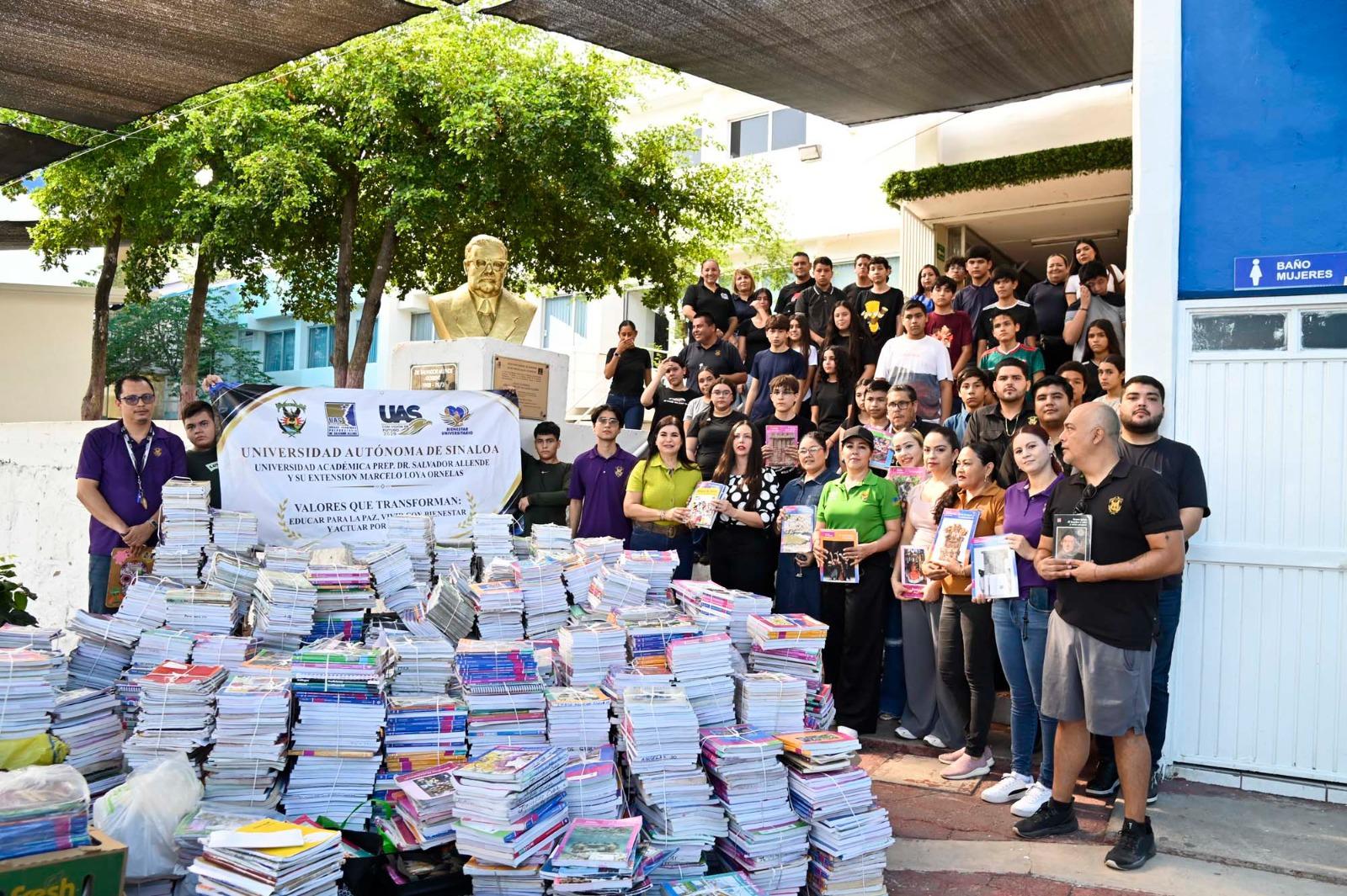 $!Entrega Preparatoria Central Diurna de la UAS más de 700 kilos de material reciclable