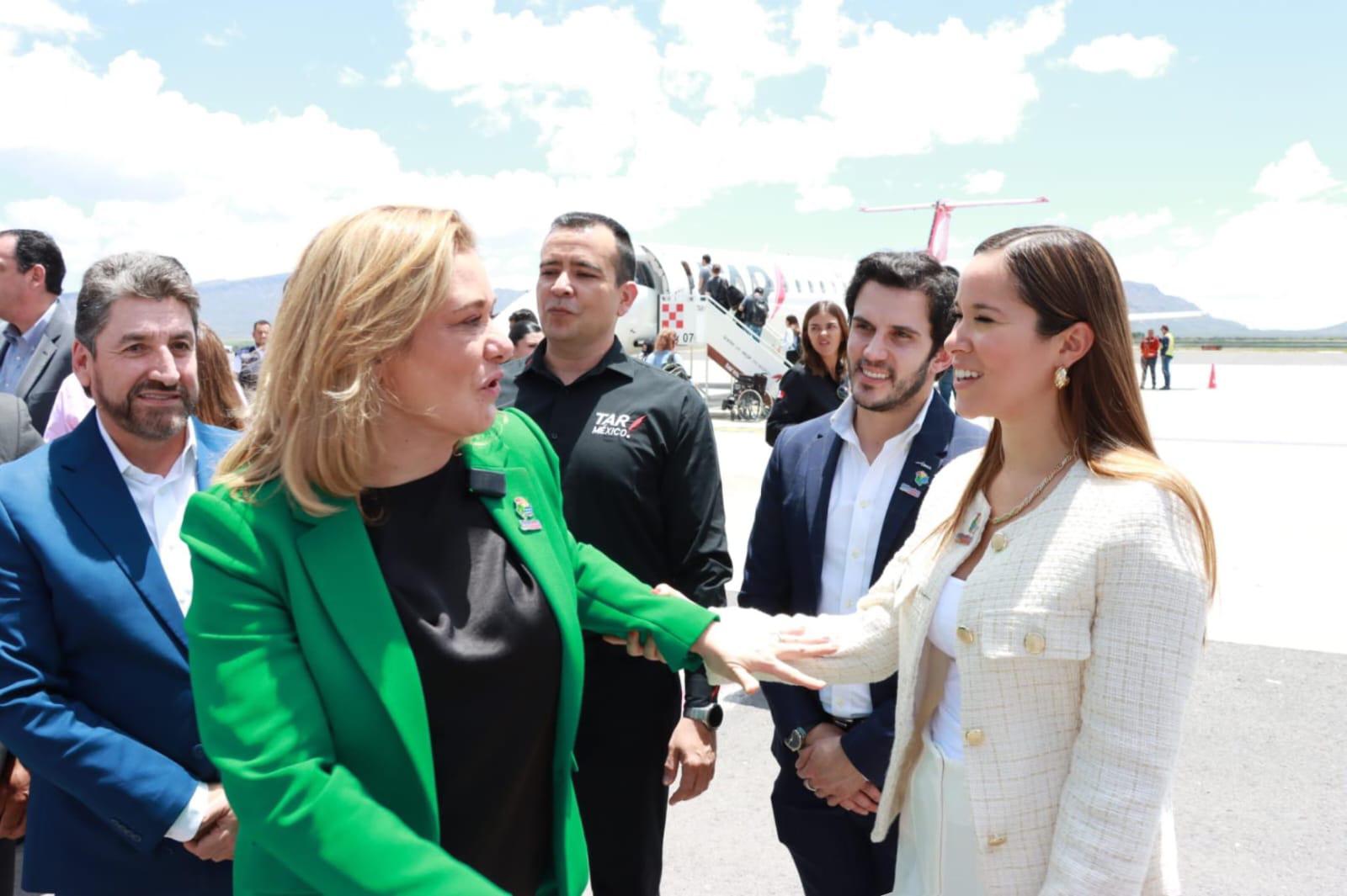 $!Inician operaciones vuelos de Los Mochis a Chihuahua y La Paz