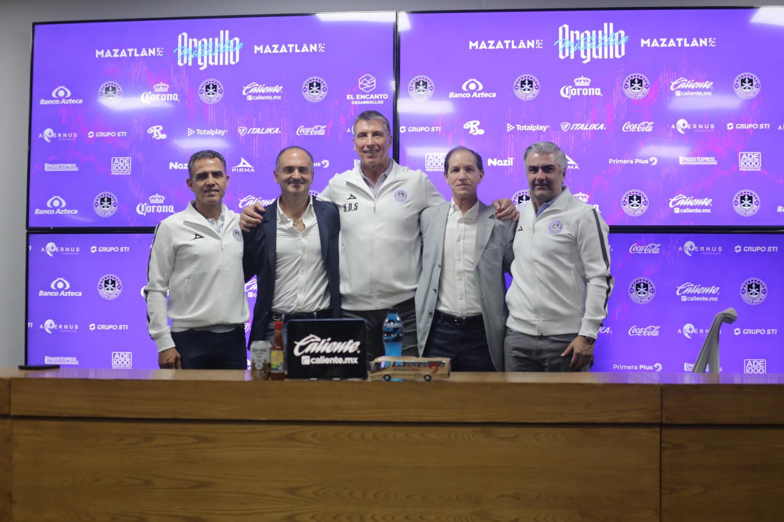 $!Mazatlán FC da la bienvenida a Robert Dante Siboldi como su nuevo director técnico