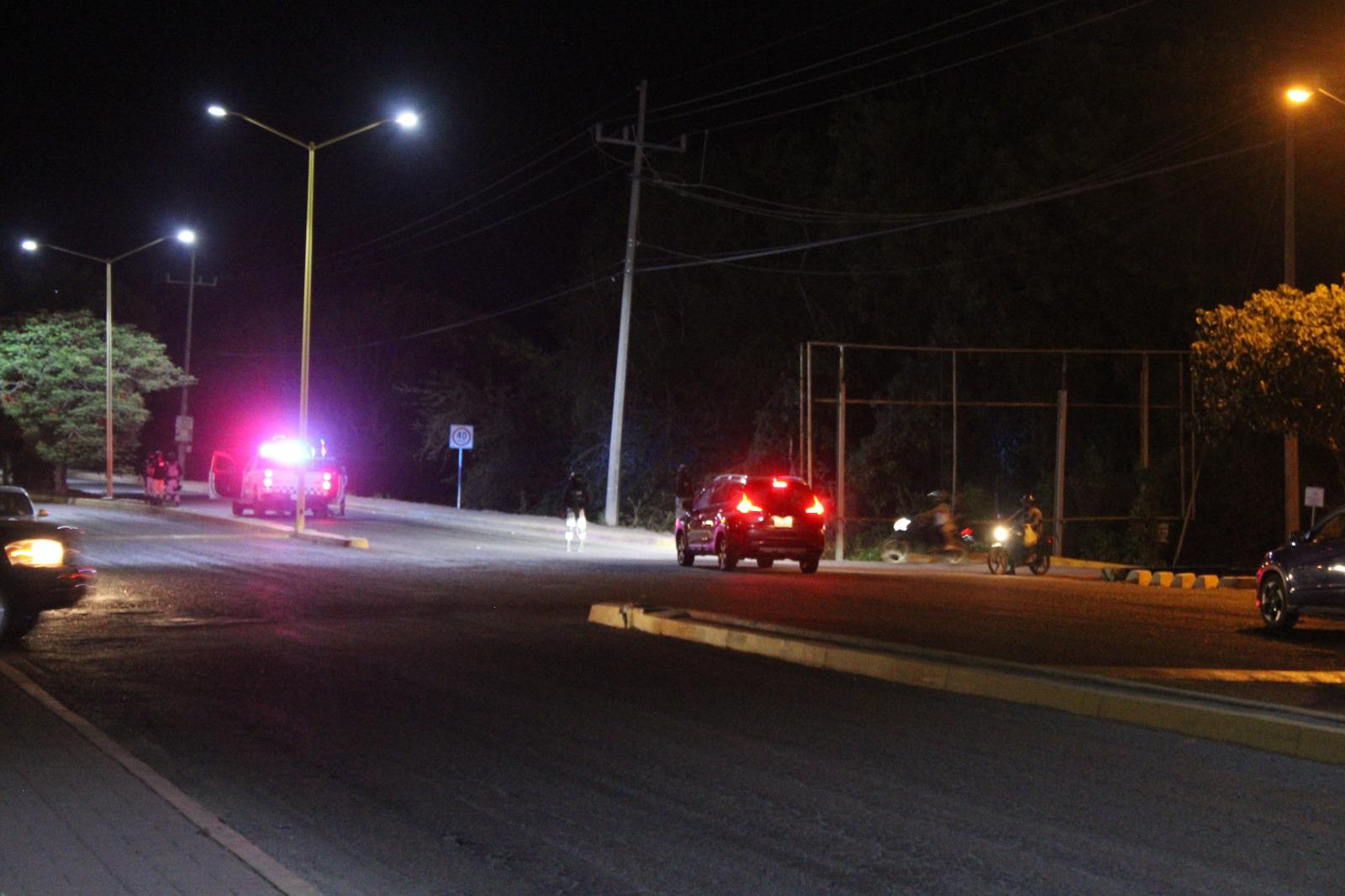 $!Reportan ‘ponchallantas’ en Rosario; varias unidades resultan dañadas