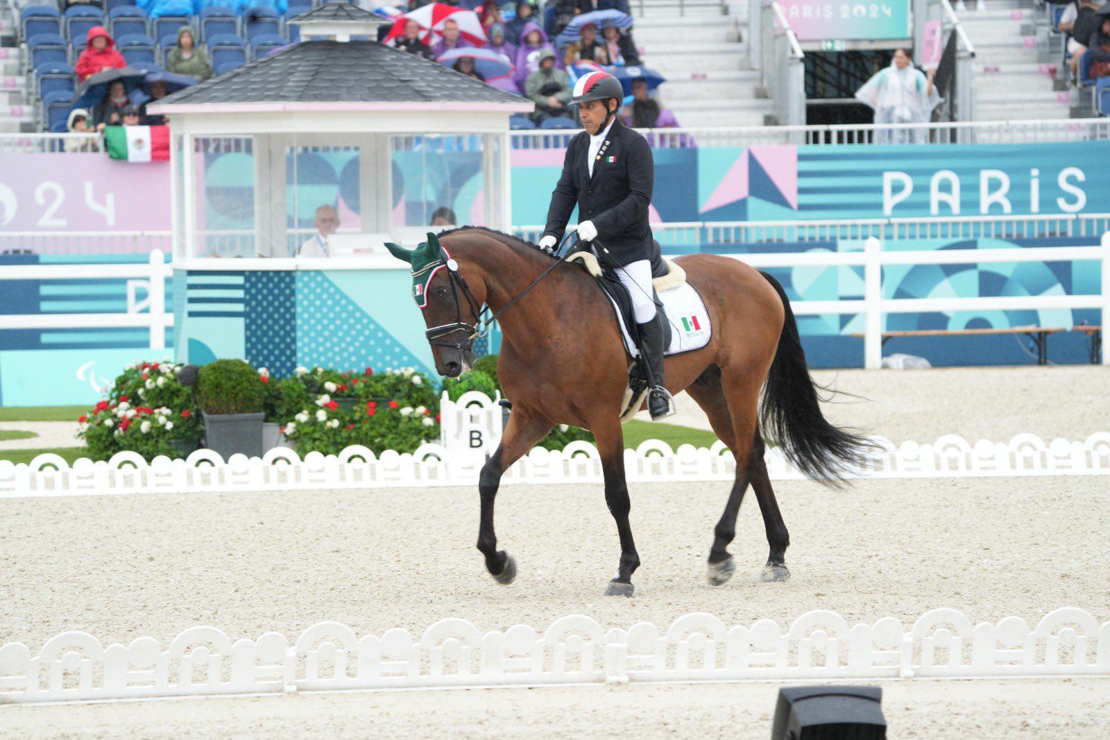 $!Sin suerte, cabalga Ignacio Treviño en terreno paralímpico de París 2024
