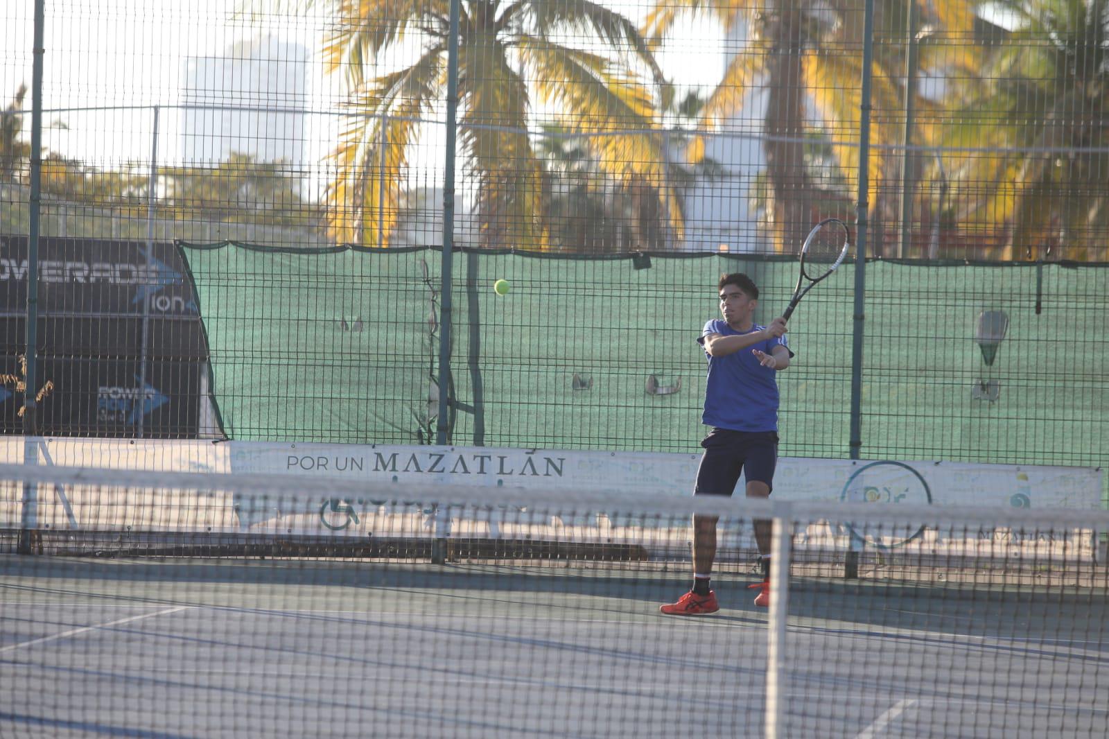 $!Avanzan tenistas a las finales en el Torneo Grand Slam Garley