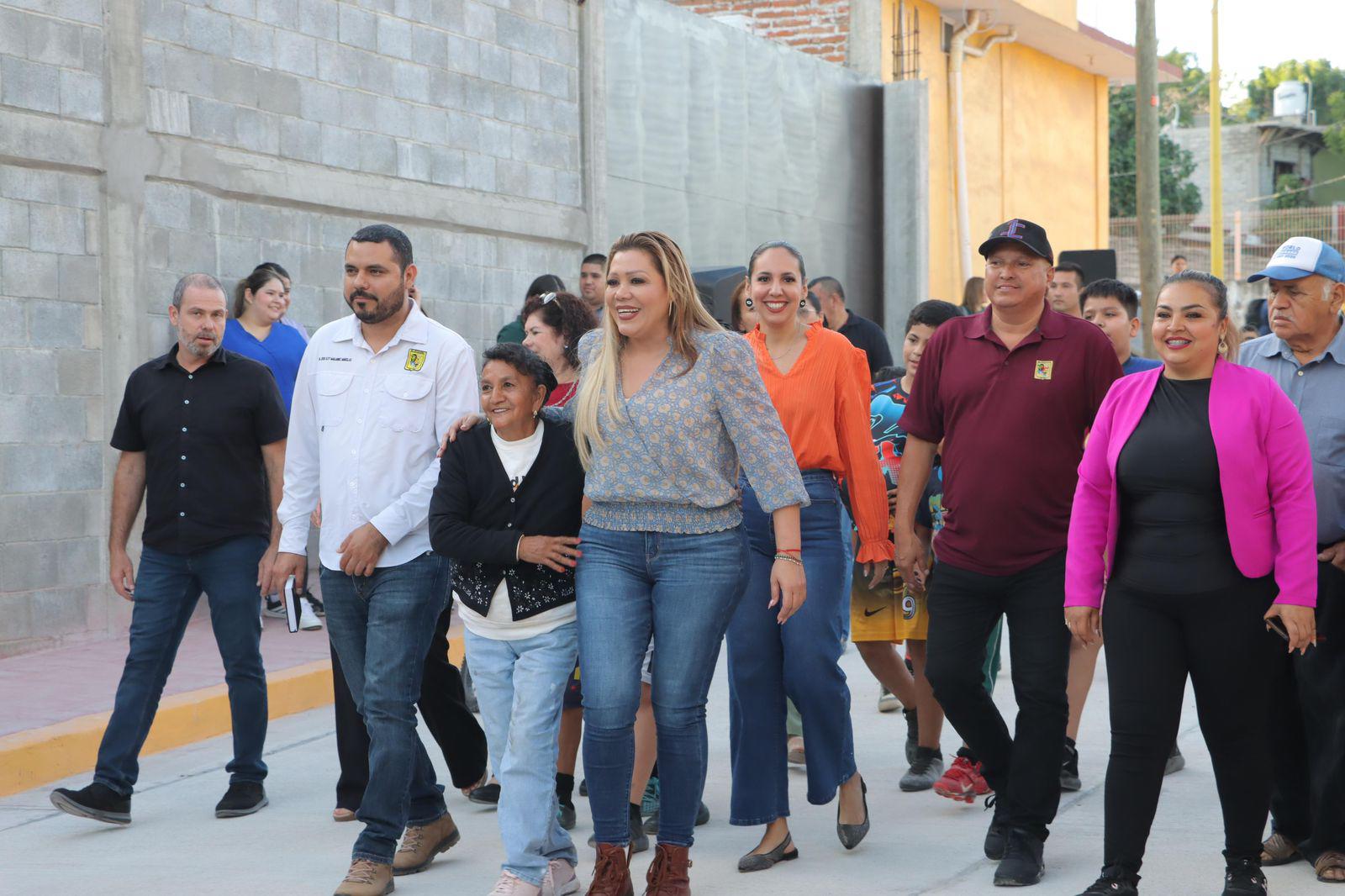 $!Inauguran pavimentación en la colonia Pedro Ibarra, de Rosario