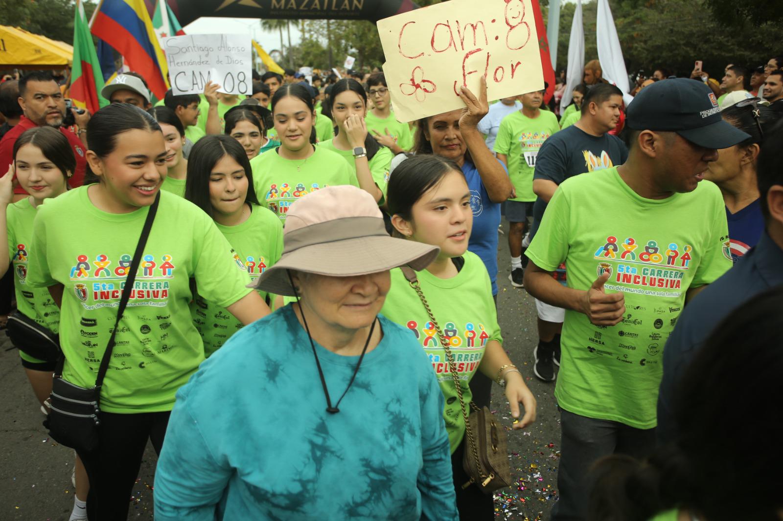 $!ICO reúne a más de mil personas en carrera inclusiva por la solidaridad en Mazatlán