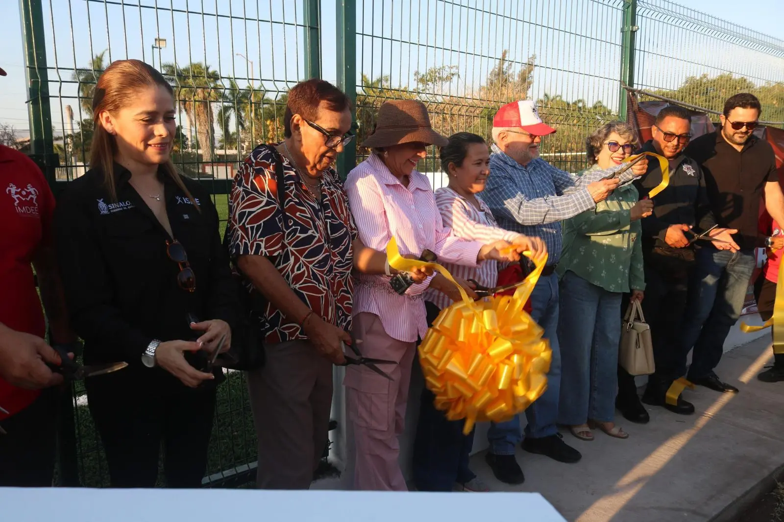 $!Escuinapa inaugura nueva cancha de futbol 7 para la juventud
