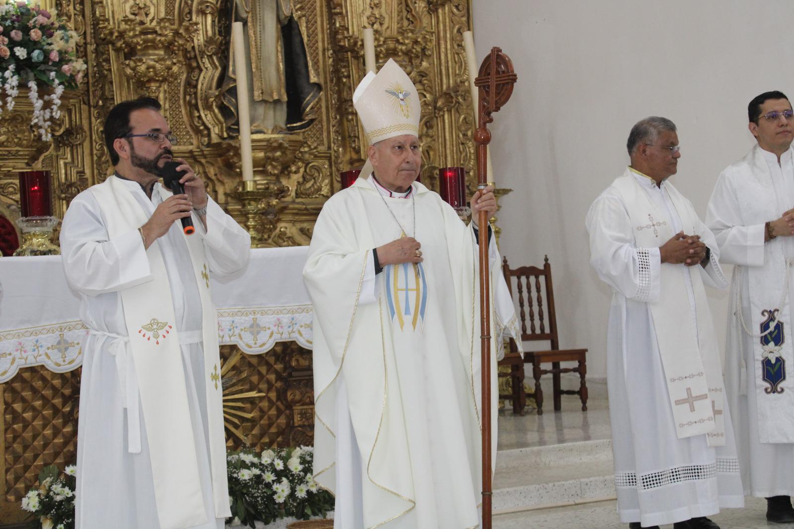 $!Obispo de Mazatlán llama en Rosario a un ayuno de respeto y misericordia durante la Cuaresma