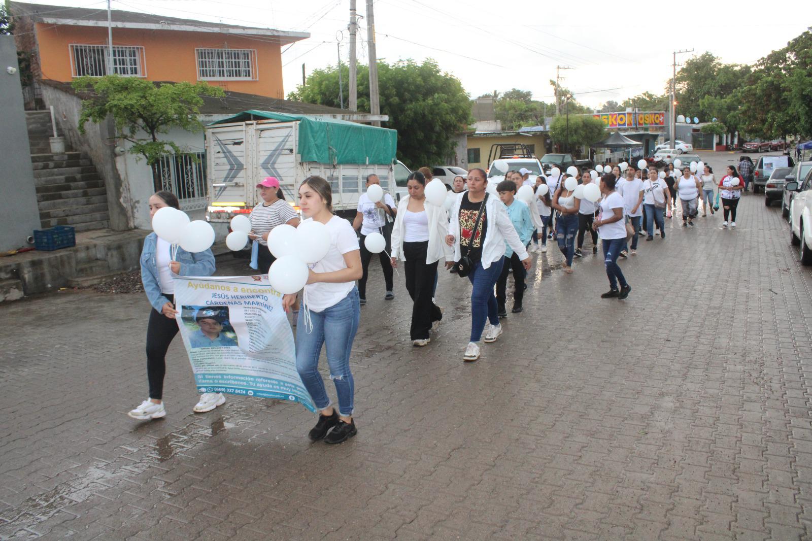$!Marchan por segunda vez en Rosario para pedir la búsqueda de Heriberto