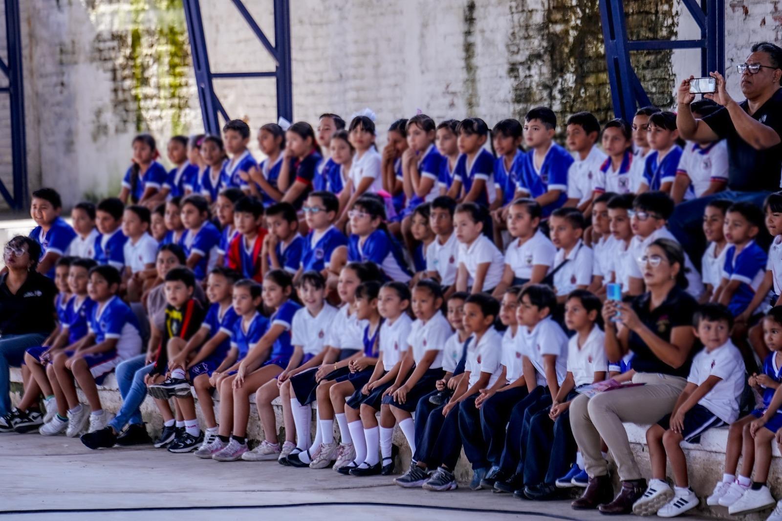 $!El evento generó gran ánimo y entusiasmo por el canto y la música entre los pequeños.