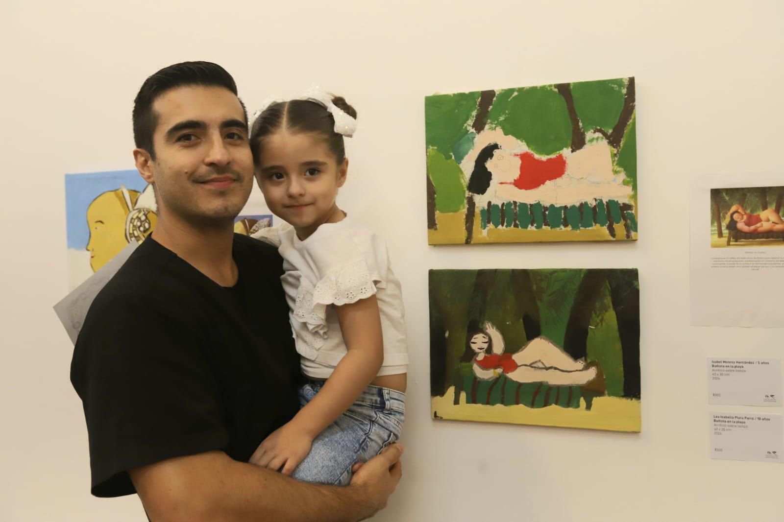 $!Enrique Monroy con su pequeña Isabel.