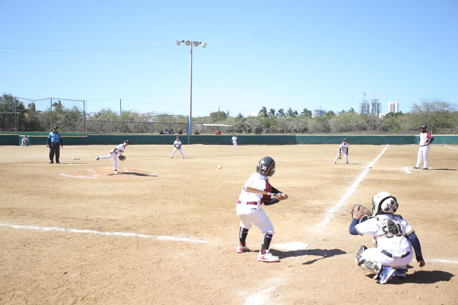 $!Región 4-Mazatlán vuelve a noquear en Nacional Pingüica