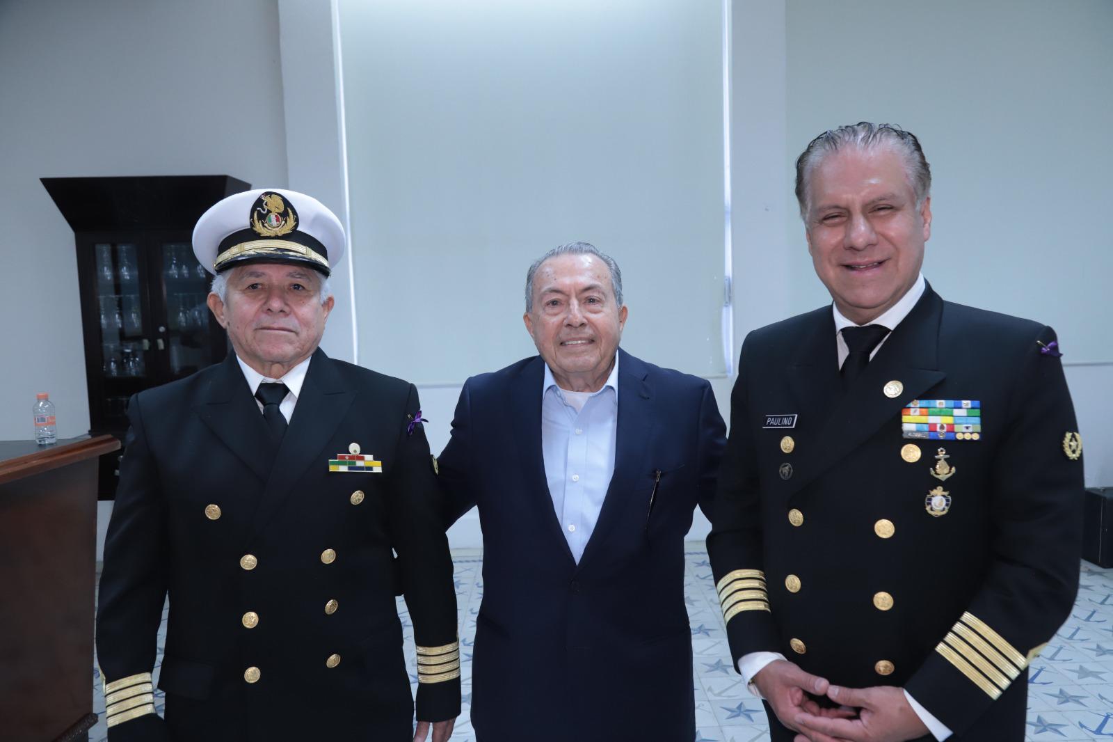 $!José Enrique Mora, Leovi Carranza y Paulino Morán.