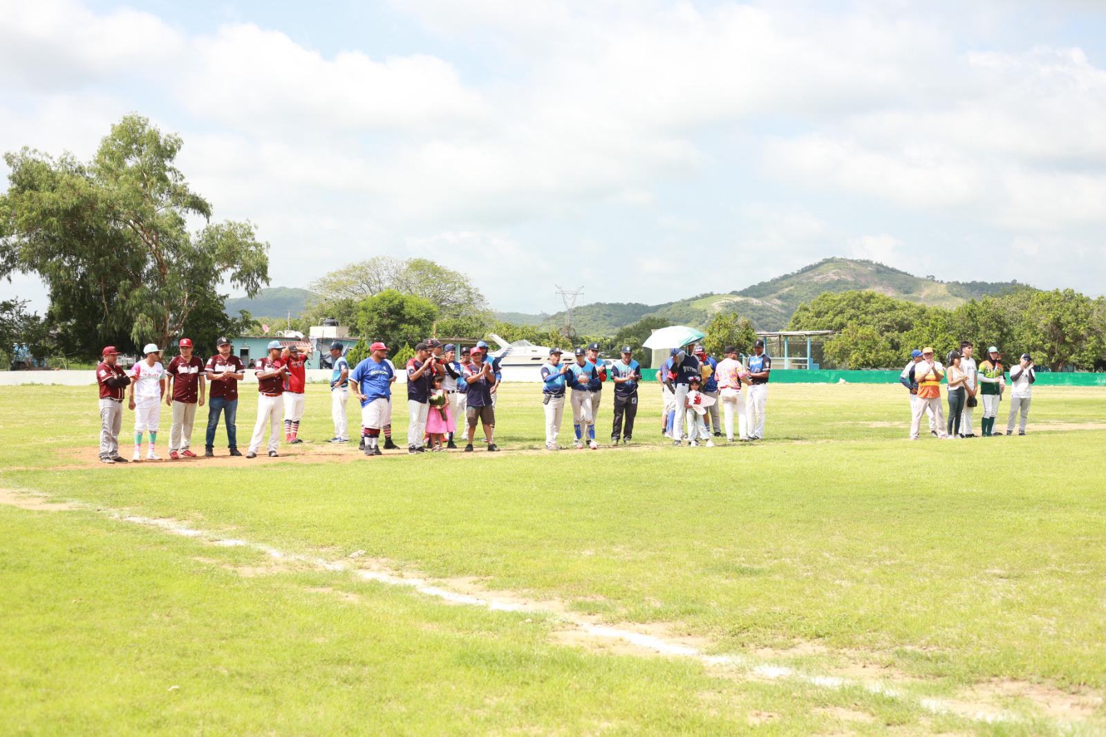$!Inauguran Segunda Fuerza y 60 Años de Liga de Beisbol del Chololos