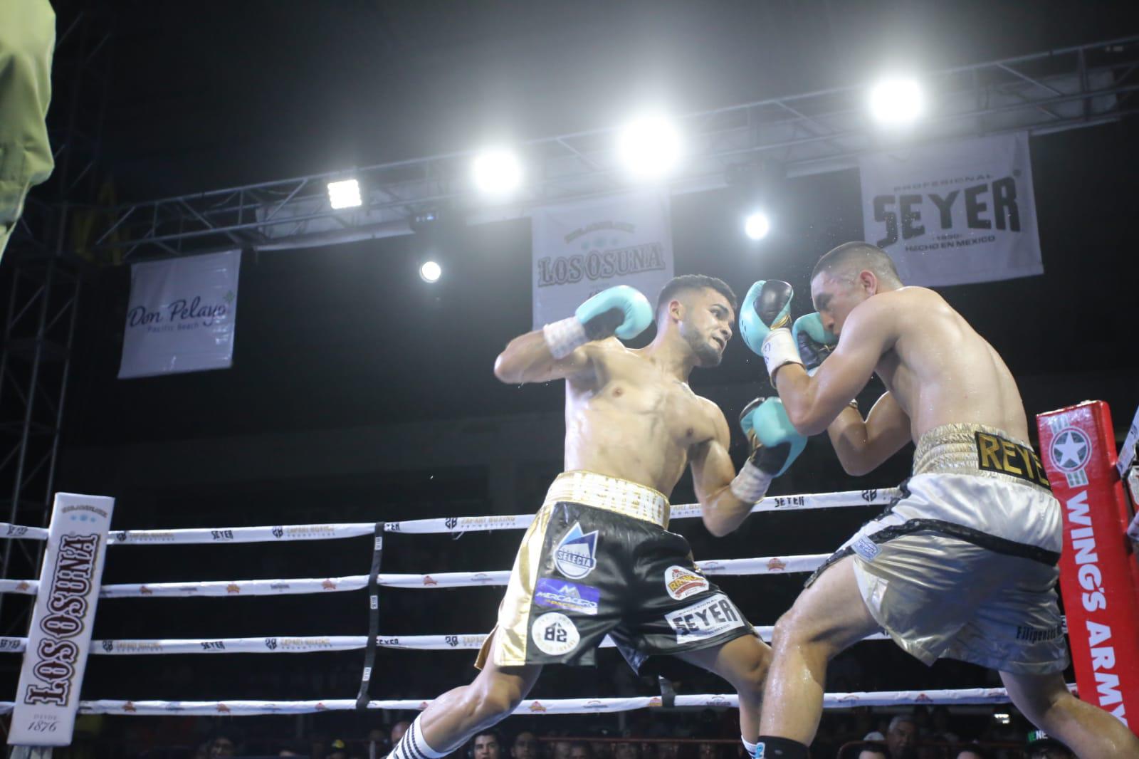 $!‘Veneno’ Aréchiga mantiene el invicto en pelea estelar de función ‘Rumbo a la Gloria’