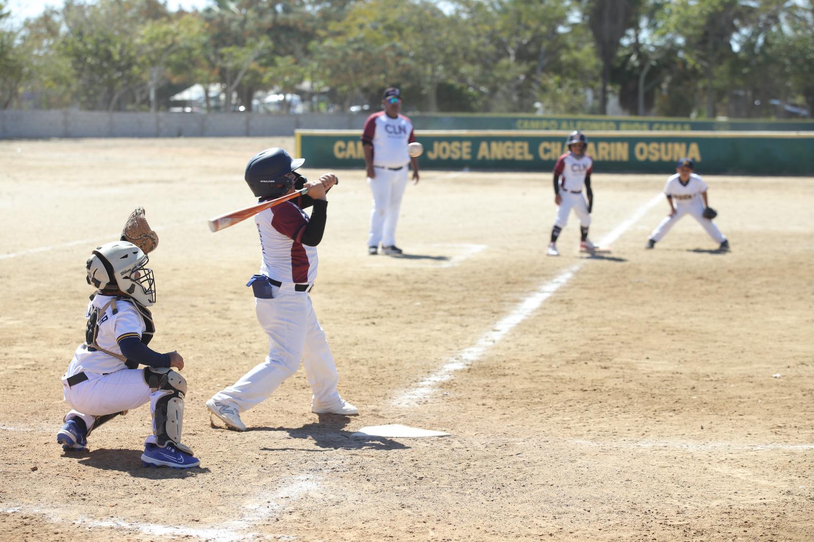 $!Región 4-Mazatlán vuelve a noquear en Nacional Pingüica