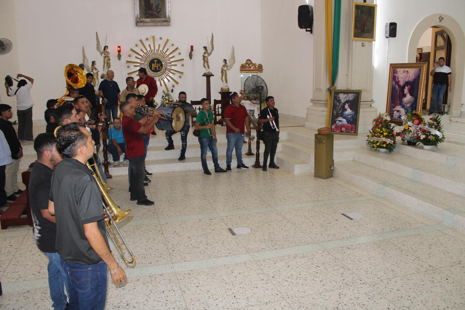 $!Músicos de Rosario celebran a Santa Cecilia con procesión y misa; le piden que haya trabajo