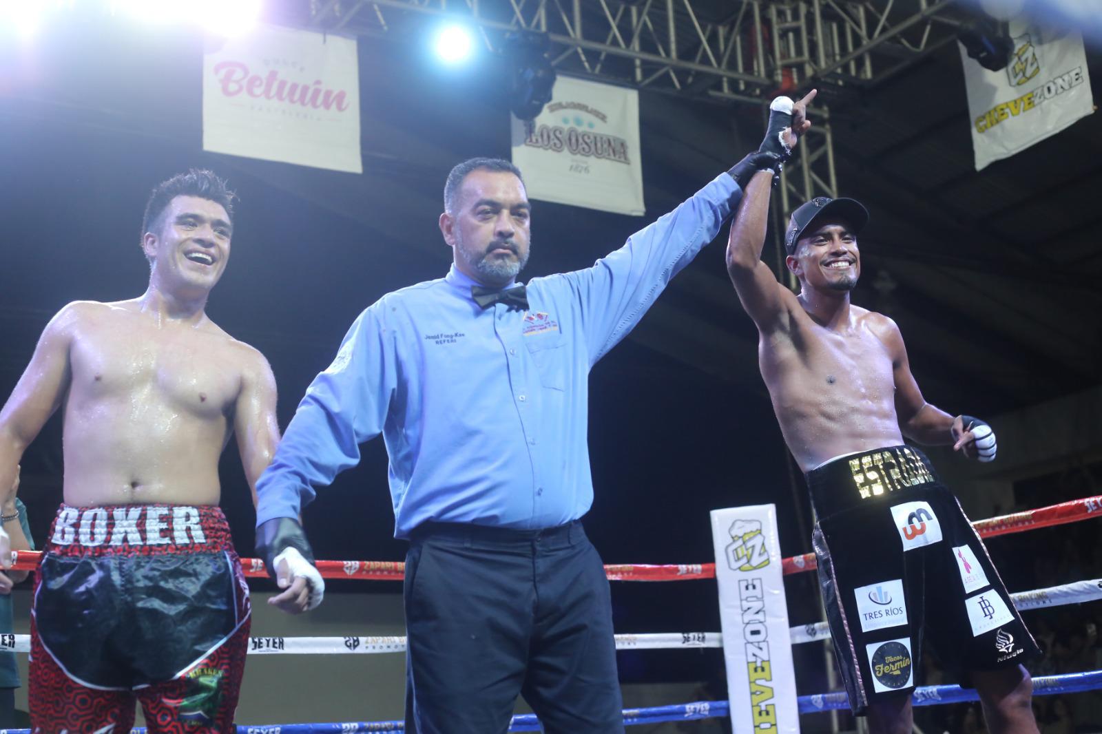 $!Escuinapense ‘Soldado’ Contreras sale avante en función Sangre Nueva 4