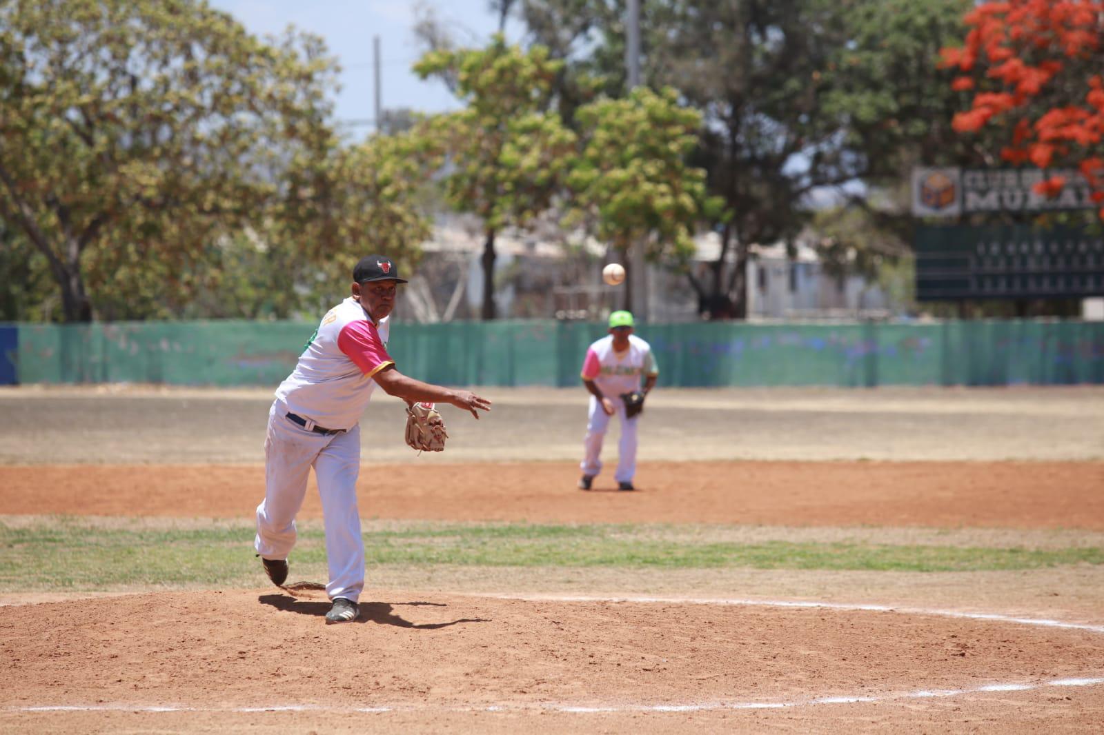 $!Halcones-Turismo obliga un tercer juego en final de Beisbol 40 Años