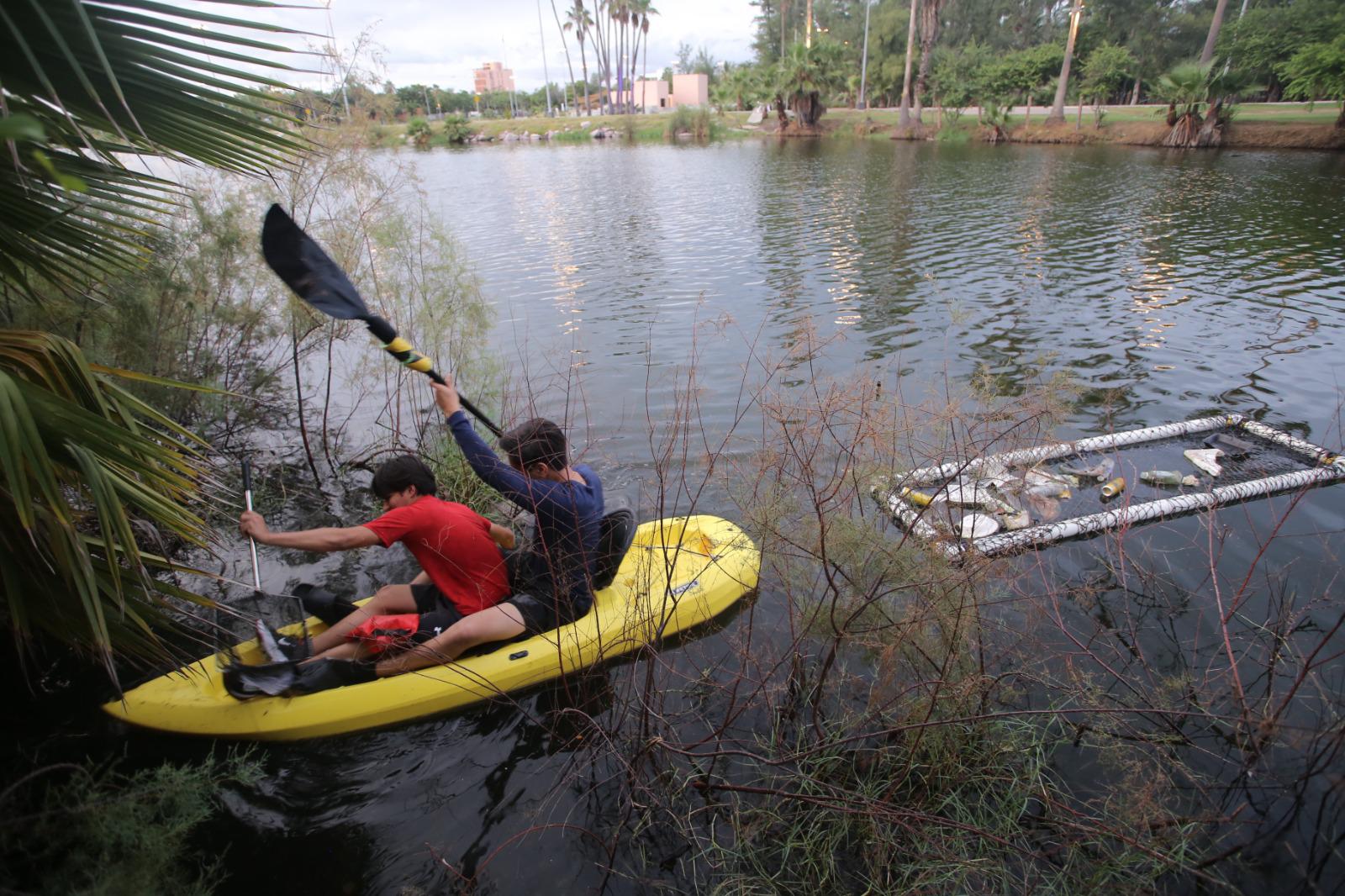 $!Realizan limpieza y dan un respiro a la Laguna del Camarón en Mazatlán