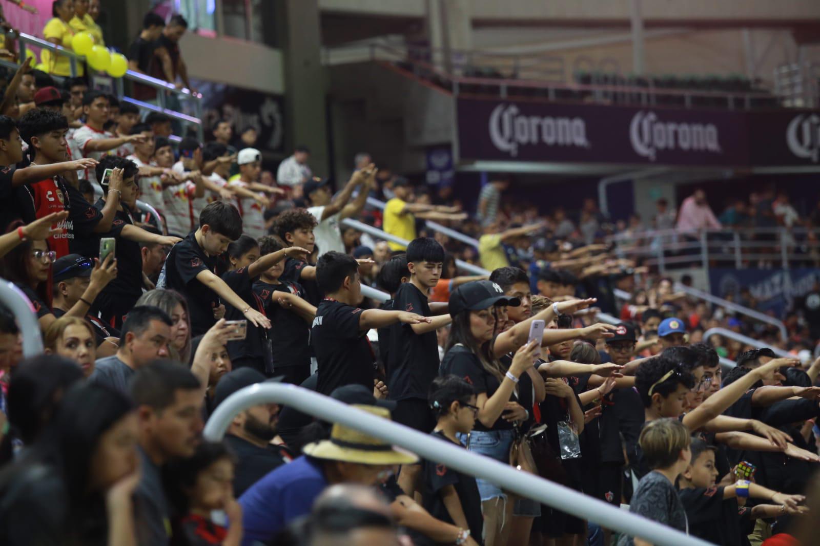 $!Dan banderazo de arranque de la Copa Mazatlán de Futbol 11 y 9