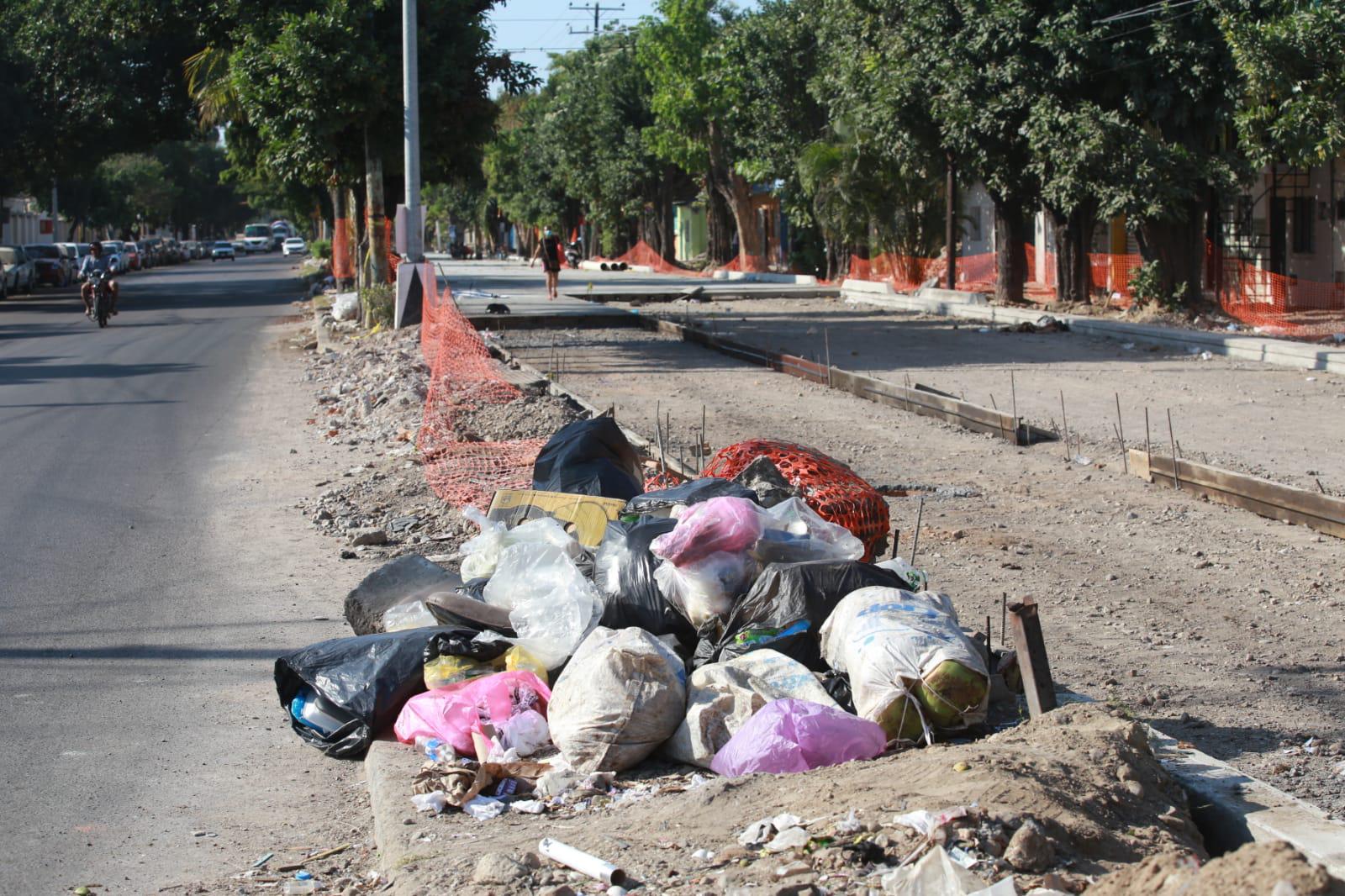 $!Deja Gobierno de ‘El Químico’ millonarios adeudos con constructuras; no hay dinero para terminar la rehabilitación de la Emilio Barragán