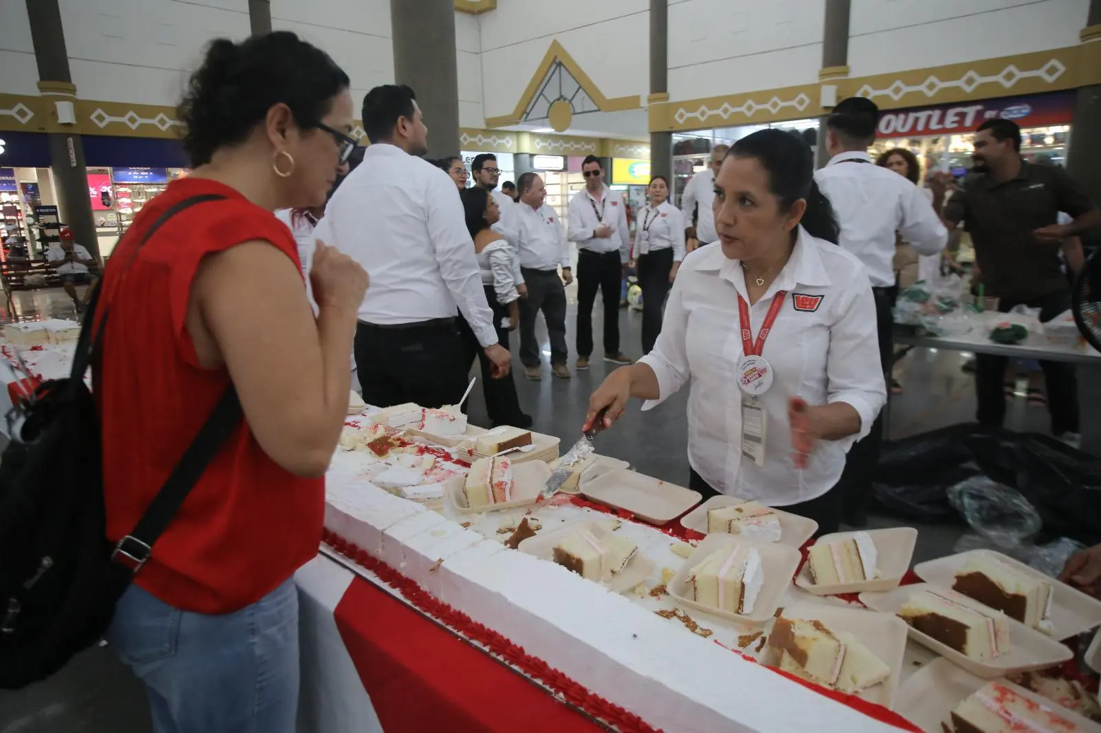 $!Casa Ley celebra 72 años con sus clientes en Mazatlán