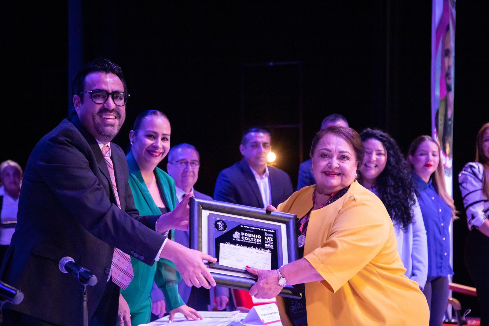 $!Premian a culiacanenses destacados con Premio Coltzin al Mérito Ciudadano 2023